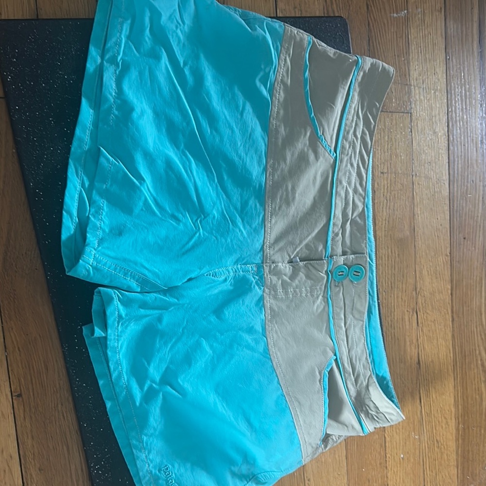 Patagonia High Waist Blue and Tan Shorts for Active Adventures